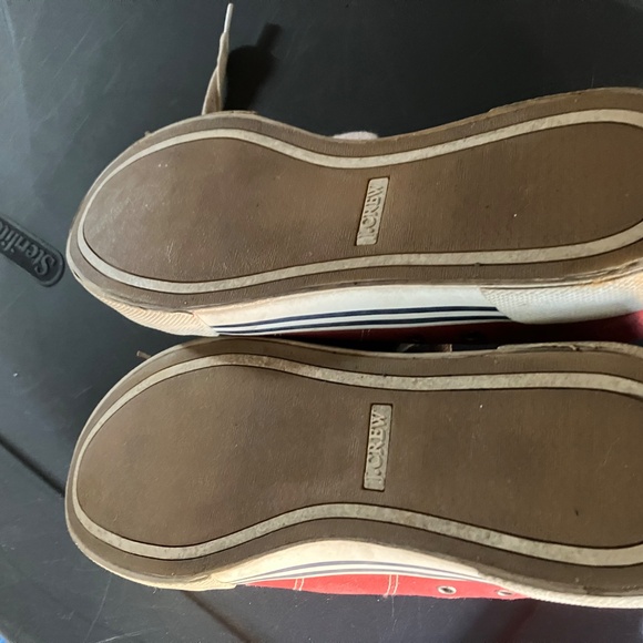 Shoes - Picture 2 of 2